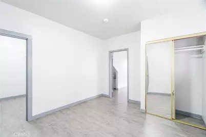914 W 41st Street, Los Angeles, CA 90037 - Photo 43