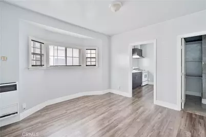 914 W 41st Street, Los Angeles, CA 90037 - Photo 21