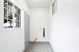 914 W 41st St, Los Angeles, CA 90037 - Photo 51