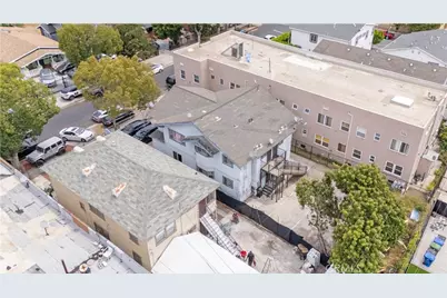 914 W 41st Street, Los Angeles, CA 90037 - Photo 55