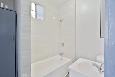 914 W 41st Street, Los Angeles, CA 90037 - Photo 47