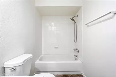7625 Reseda #202, Reseda, CA 91335 - Photo 19