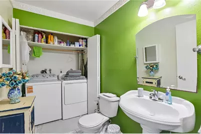 18530 Mayall Street #D, Northridge, CA 91324 - Photo 13
