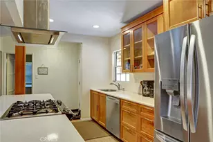 15123 Killion St, Sherman Oaks, CA 91411 - Photo 9