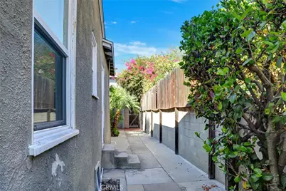 15123 Killion Street, Sherman Oaks, CA 91411 - Photo 29