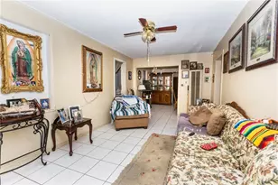 952 Orange Grove, San Fernando, CA 91340 - Photo 11