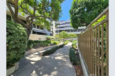 121 S Hope #428, Los Angeles, CA 90012 - Photo 7