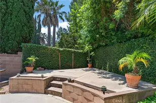 19600 Kingsbury St, Chatsworth, CA 91311 - Photo 45