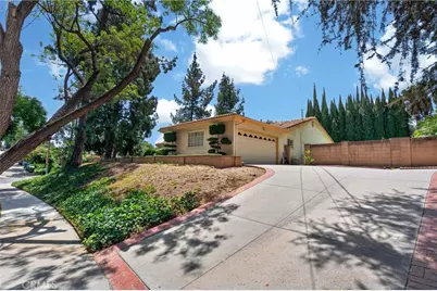 19600 Kingsbury Street, Chatsworth, CA 91311 - Photo 7