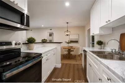 5320 Zelzah Avenue #201, Encino, CA 91316 - Photo 9
