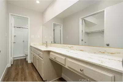 5320 Zelzah Avenue #201, Encino, CA 91316 - Photo 15