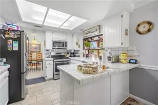 29065 Marilyn Dr, Canyon Country, CA 91387 - Photo 7
