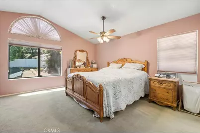 29065 Marilyn Dr, Canyon Country, CA 91387 - Photo 13