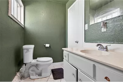 10894 Jamie Avenue, Pacoima, CA 91331 - Photo 33
