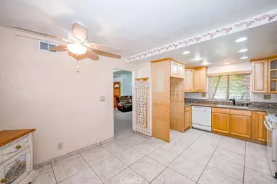 29272 Poppy Meadow, Canyon Country, CA 91387 - Photo 11
