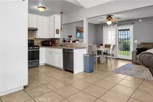 44008 Raysack, Lancaster, CA 93535 - Photo 9