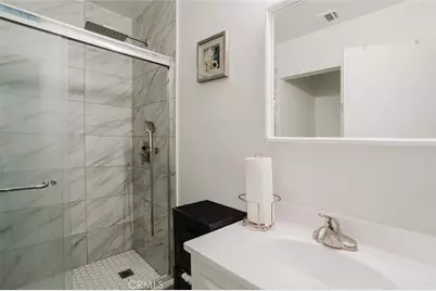 10527 Danube Avenue, Granada Hills, CA 91344 - Photo 5