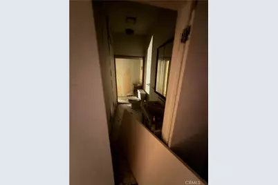 2323 W 102nd, Inglewood, CA 90303 - Photo 33