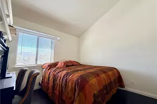18105 Sundowner Way, Canyon Country, CA 91387 - Photo 17