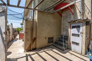 821 823 W 98th St, Los Angeles, CA 90044 - Photo 31