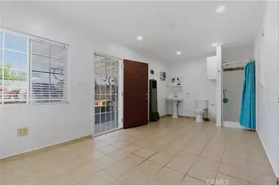 8019 Hatillo, Winnetka, CA 91306 - Photo 23