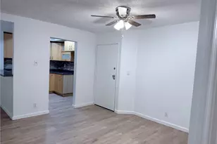 7800 Topanga Canyon Blvd, Canoga Park, CA 91304 - Photo 5