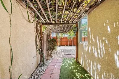 8541 Thunderbird, North Hills, CA 91343 - Photo 35