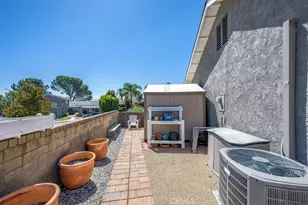 27461 Garza, Saugus, CA 91350 - Photo 31