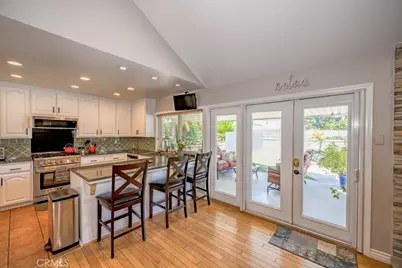27461 Garza, Saugus, CA 91350 - Photo 13
