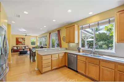 22020 Superior Court, Saugus, CA 91390 - Photo 17