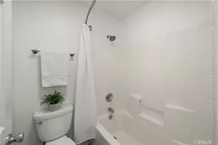 29052 Madrid Pl, Castaic, CA 91384 - Photo 27