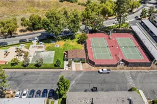 25825 Tournament, Valencia, CA 91355 - Photo 27