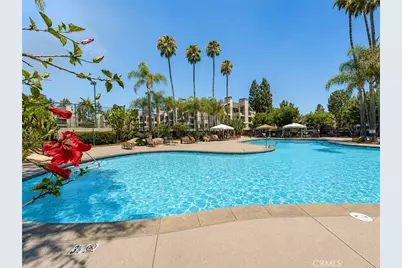 5565 Canoga Avenue #207, Woodland Hills, CA 91367 - Photo 17
