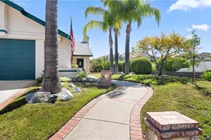 28924 Raintree Ln, Saugus, CA 91390 - Photo 5