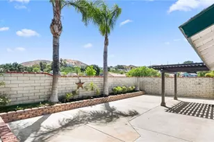 28924 Raintree Ln, Saugus, CA 91390 - Photo 39