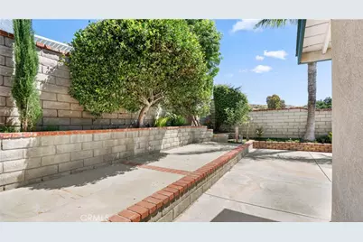 28924 Raintree Lane, Saugus, CA 91390 - Photo 41