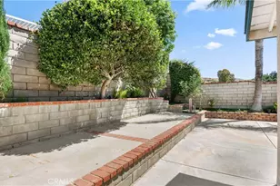 28924 Raintree Ln, Saugus, CA 91390 - Photo 41