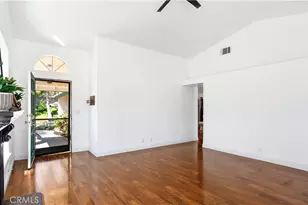 28924 Raintree Ln, Saugus, CA 91390 - Photo 9