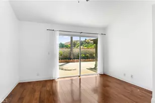 28924 Raintree Ln, Saugus, CA 91390 - Photo 23