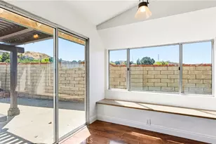28924 Raintree Ln, Saugus, CA 91390 - Photo 19