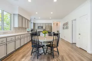 28318 Roman Ct, Saugus, CA 91350 - Photo 9