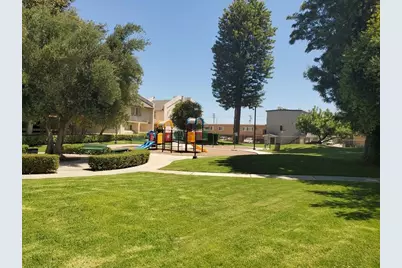 7631 Reseda Blvd. #57V, Reseda, CA 91335 - Photo 23