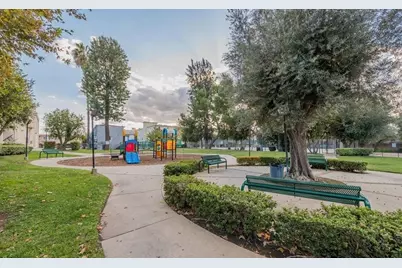 7631 Reseda, Reseda, CA 91335 - Photo 9