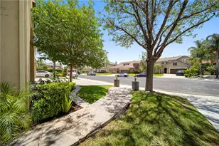 28618 Gabrial Pl, Saugus, CA 91390 - Photo 45