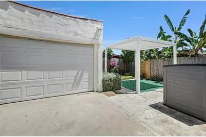 833 W 98th, Los Angeles, CA 90044 - Photo 23