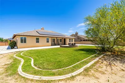 1718 E Whitlatch, Lancaster, CA 93535 - Photo 43