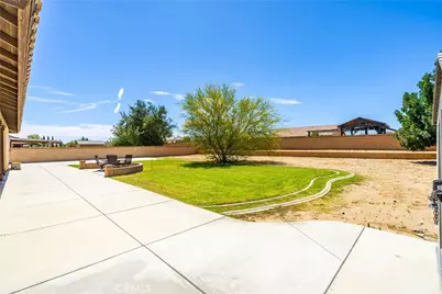 1718 E Whitlatch, Lancaster, CA 93535 - Photo 41