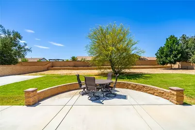 1718 E Whitlatch, Lancaster, CA 93535 - Photo 39