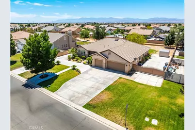 1718 E Whitlatch, Lancaster, CA 93535 - Photo 49
