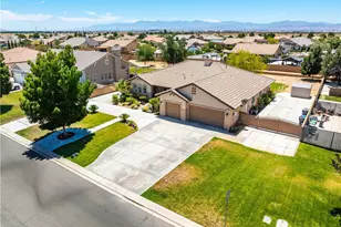 1718 E Whitlatch, Lancaster, CA 93535 - Photo 49